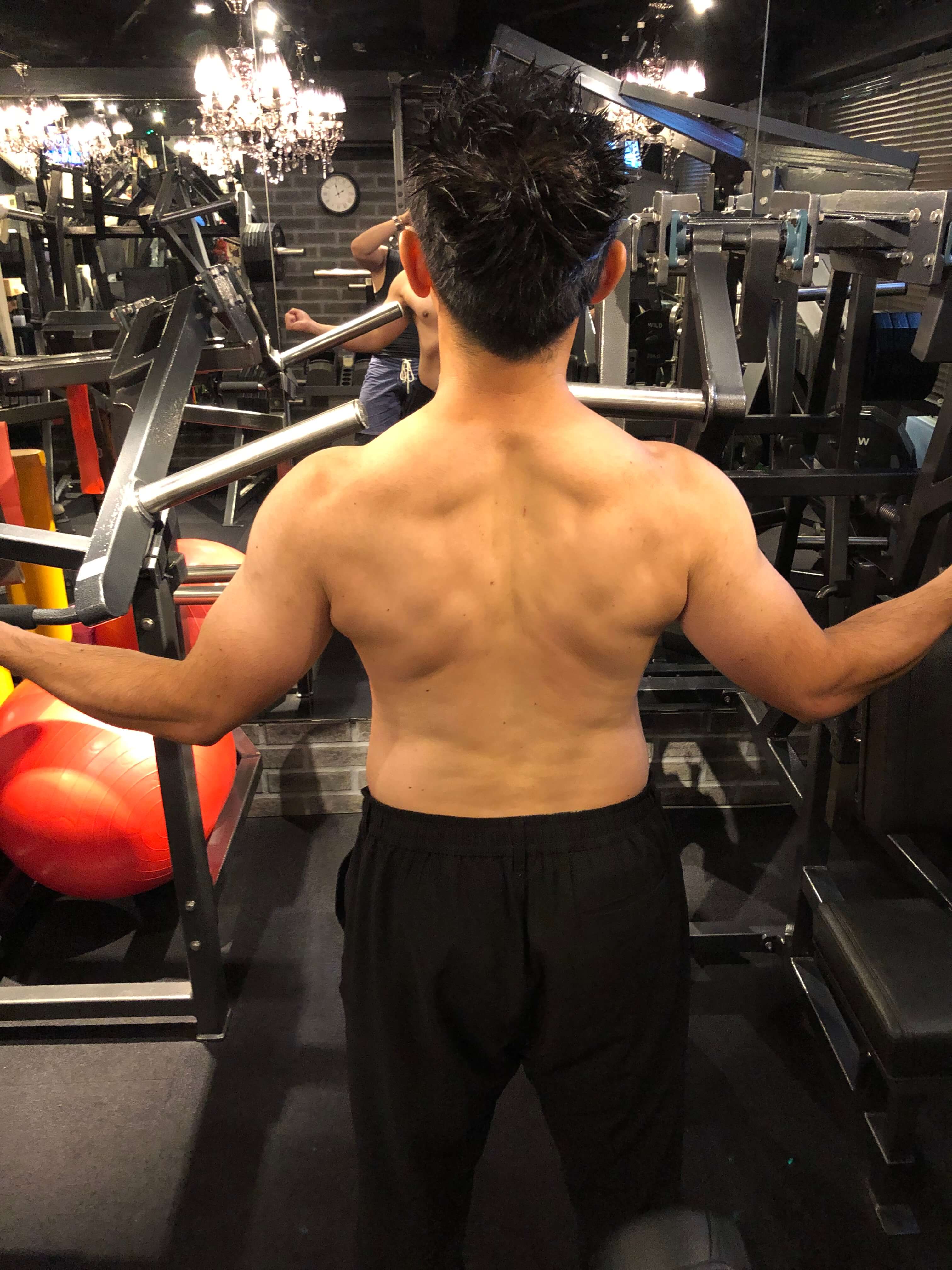 背中のトレーニングvol.4パーソナルトレーニングジムKenz